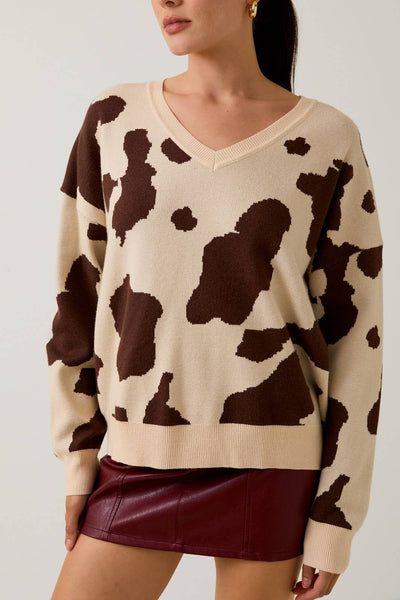 V-NECK LONG SLEEVE COW PATTERN SWEATER: CREAM-BROWN ANIMAL / L - Lulu Bella Boutique
