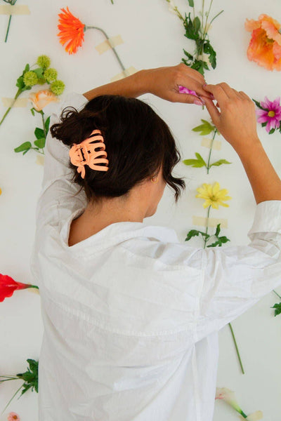 Octopus Claw Clip: Peach - Lulu Bella Boutique