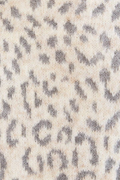 ROUND NECK LONG SLEEVE ANIMAL SWEATER: CREAM-GREY ANIMAL / S - Lulu Bella Boutique