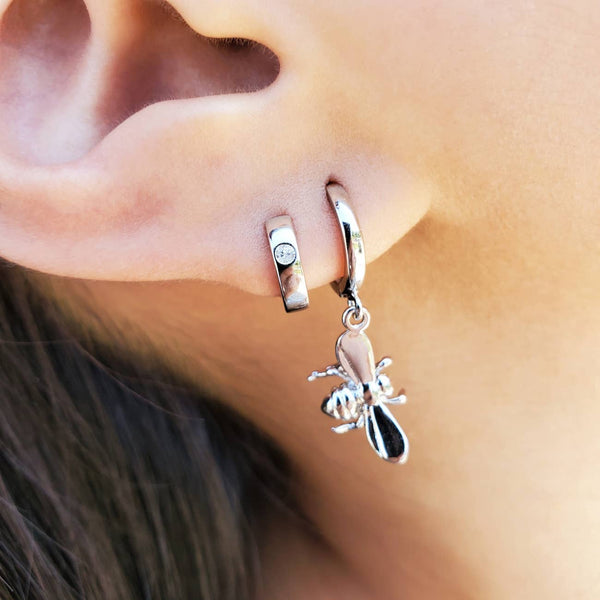SOLITAIRE HUGGIE EARRINGS - E-H5036 / E-HT1152: BLACK / 6MM - Lulu Bella Boutique