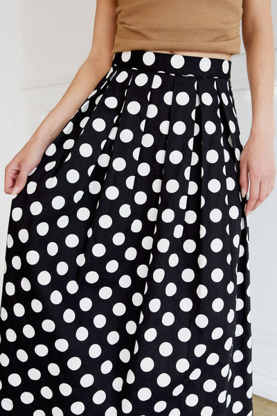 POLK DOT PLEATED CIRCLE MIDI SKIRT: BLACK-WHITE DOT / S - Lulu Bella Boutique