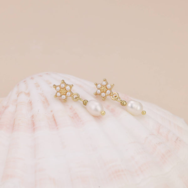E159 Pearl Earrings, Floral Pearl Earrings, pearl drop - Lulu Bella Boutique
