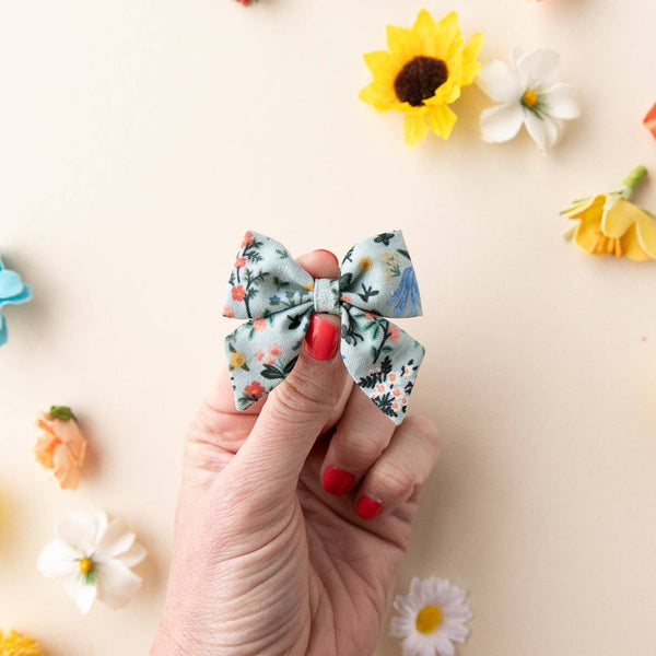 Secret Garden | Mini Piggy Bow: Alligator Clip - Lulu Bella Boutique