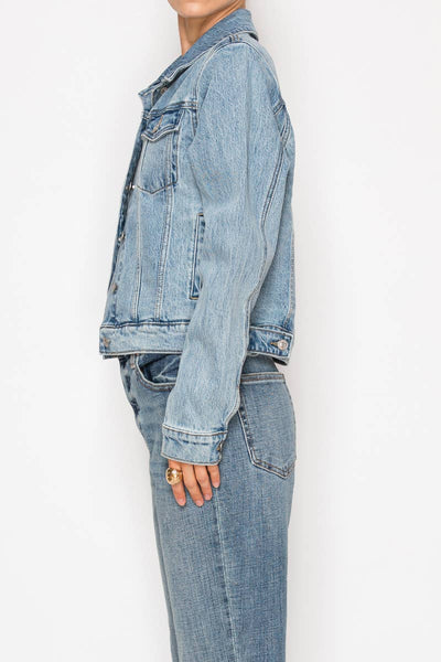 CLASSIC TRUCKER DENIM JACKET : SMALL - Lulu Bella Boutique