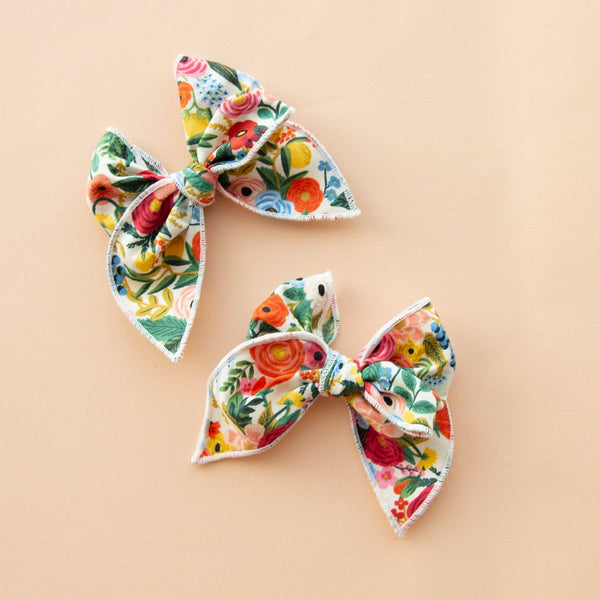 Rifle | Petite Party Bow: Alligator Clip - Lulu Bella Boutique