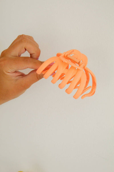 Octopus Claw Clip: Peach - Lulu Bella Boutique