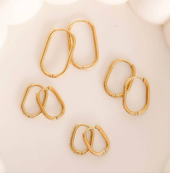 Rectangle Gold Huggies: 12mm