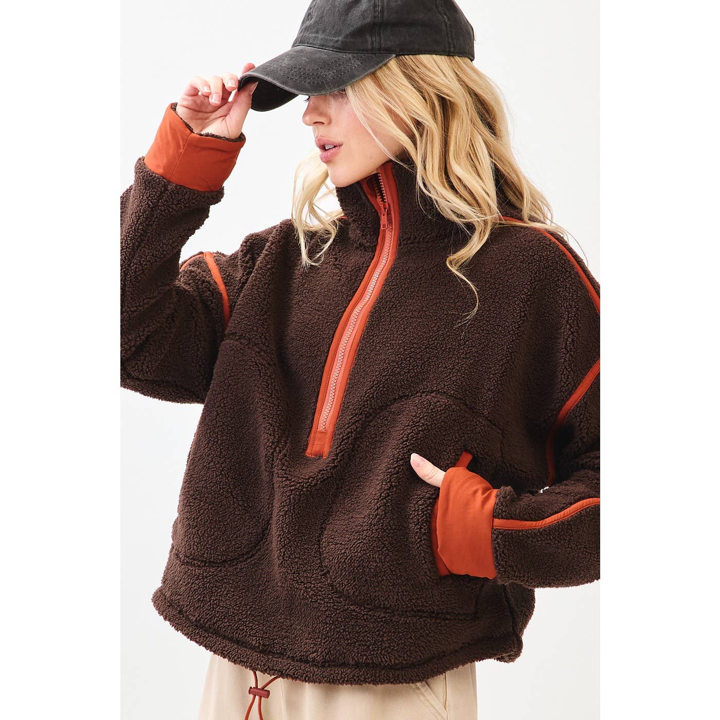 HALF ZIP CONTRAST DETAIL FLEECE SWEATSHIRT: BROWN / S-M-L(2-2-2) - Lulu Bella Boutique
