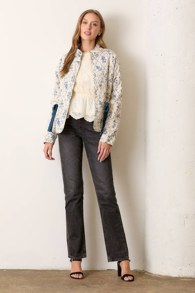 PRINTED PATTERN PADDED JACKET: CREAM MULTI / S