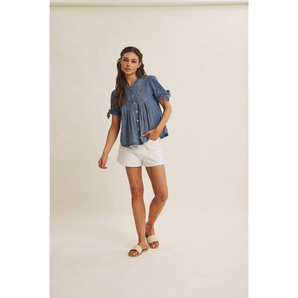 SUNNY DAY MINERAL-WASHED DENIM PINTUCK SHIRT WITH TIE SLVS: WASHED DENIM / S - Lulu Bella Boutique