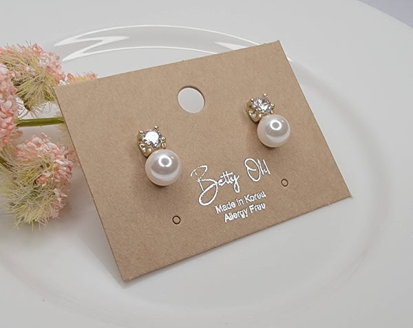 CZ AND PEARL DECORATED POST EARRINGS. - Lulu Bella Boutique