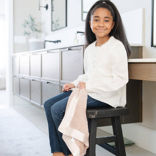 SATIN BACK RECEIVING BLANKETS: Dainty Floral