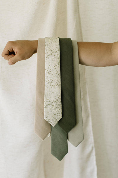 Sage - Men's Tie: Mens Modern - 2.5" wide x 58" long
