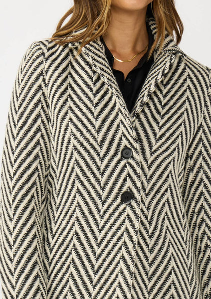 Chevron Notched Lapel Long Sleeve Coat: Cream/Black