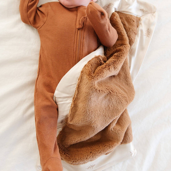 SATIN BACK RECEIVING BLANKETS: Dainty Floral