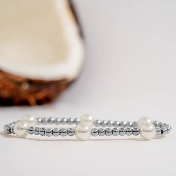 18K Gold PVD 8mm Kiska Glass Pearl Stretch Bracelet: Gold