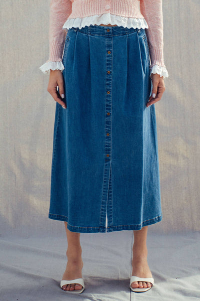 Button-Front Denim Midi Skirt: DENIM / S-2/M-2/L-2 - Lulu Bella Boutique