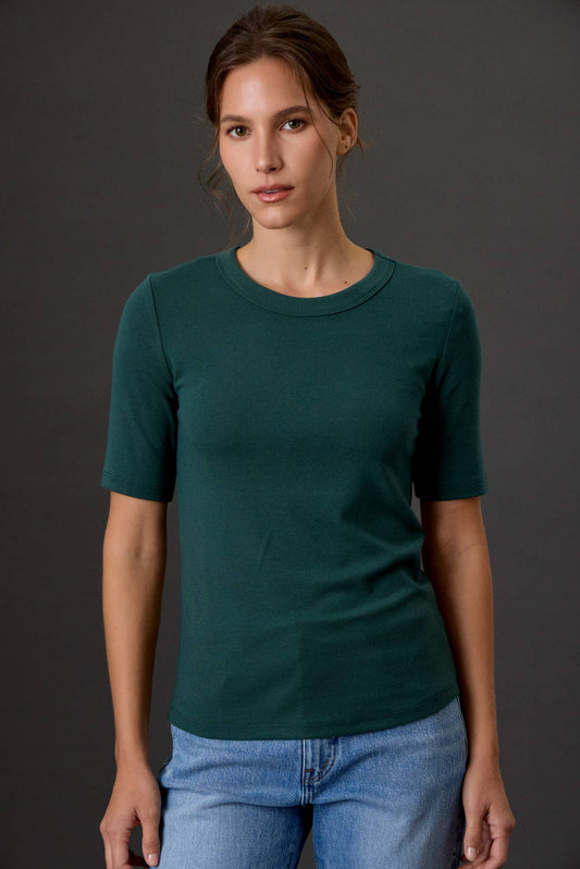 ULTRA SOFT BASIC SHORT SLEEVE TOP: FOREST GREEN