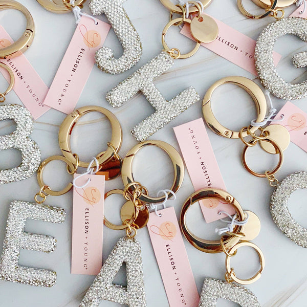 It Girl Glam Initial Key Chain: Crystal Clear / R