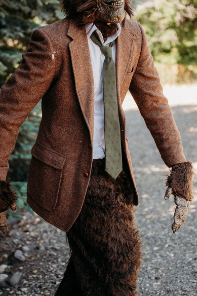 The Squatch - Men's Tie: Mens Modern - 2.5" wide x 58" long