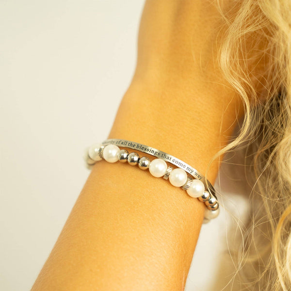 18K Gold PVD 8mm Kiska Glass Pearl Stretch Bracelet: Gold