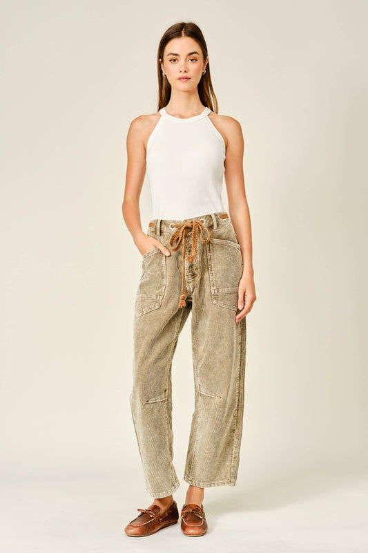 BARREL CORDUROY PANTS WITH EYELET WAIST: CAMEL