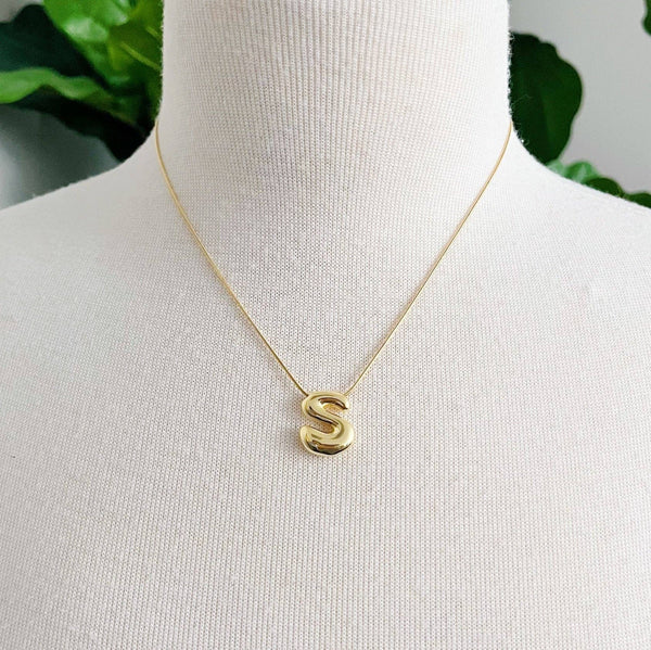 Balloon Letter Initial Necklace: Yellow Gold / J