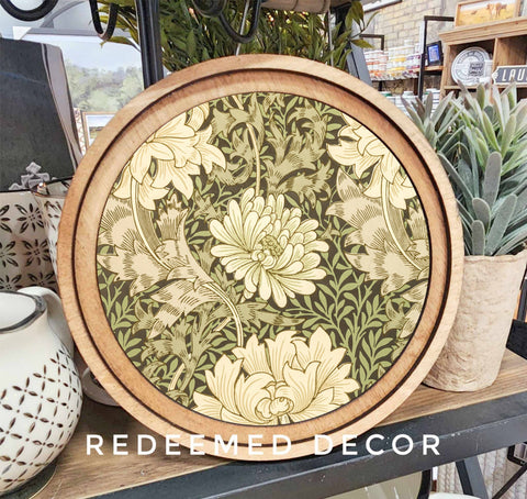 8" Round Green Floral Tapestry Art