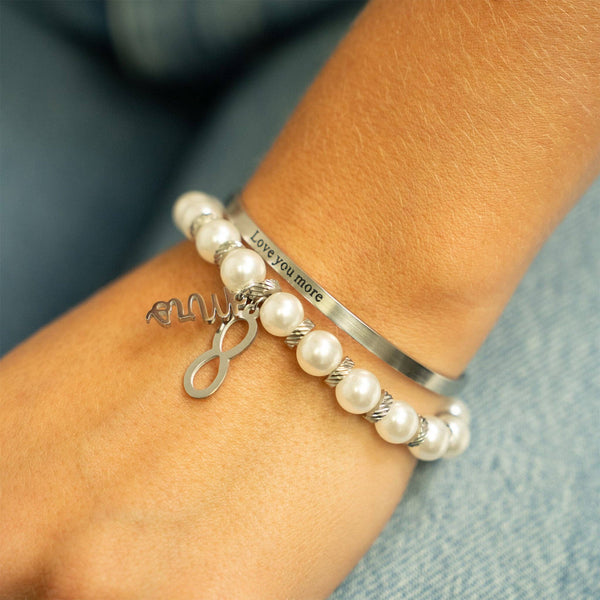 18K Gold PVD 8mm Kiska Glass Pearl Stretch Bracelet: Gold