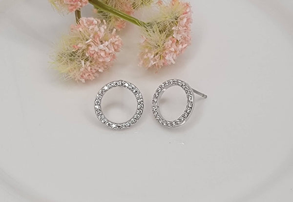 ROUND SHAPE POST EARRING.: Silver - Lulu Bella Boutique