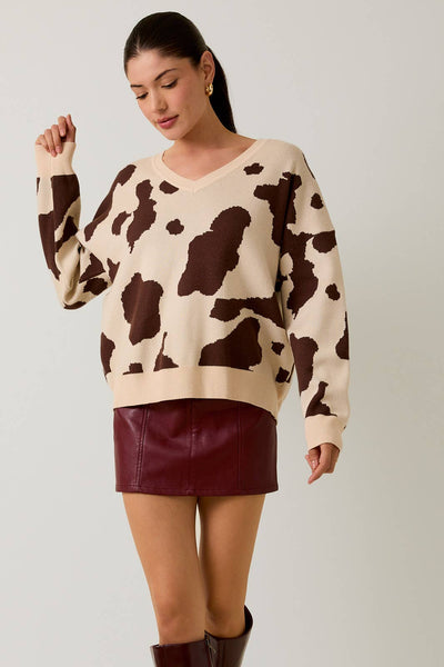 V-NECK LONG SLEEVE COW PATTERN SWEATER: CREAM-BROWN ANIMAL / L - Lulu Bella Boutique