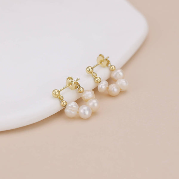 E134 pearl hoop earring, pearl earring, huggie earring - Lulu Bella Boutique