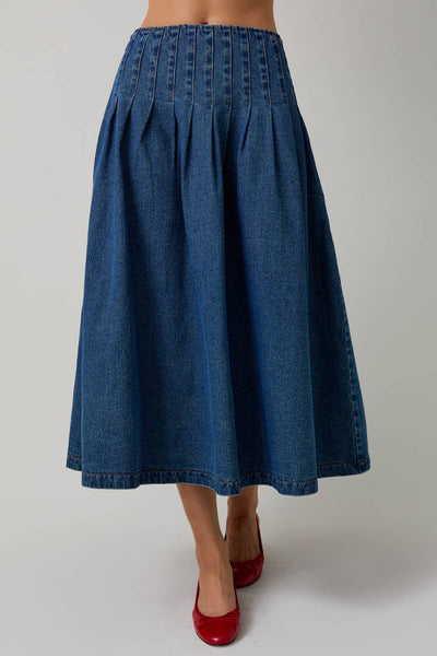 DENIM PLEATED MIDI SKIRT: DENIM / S - Lulu Bella Boutique