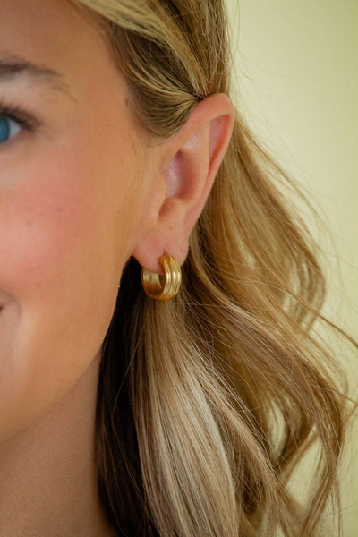 Ridged Hoops: Gold