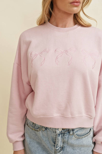 CT13362K - EMBROIDERED BOW DETAIL PULLOVER TOP: Light Pink / S