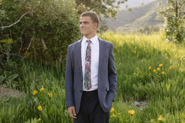 Foyer Floral - Men's Tie: Mens Modern - 2.5" wide x 58" long