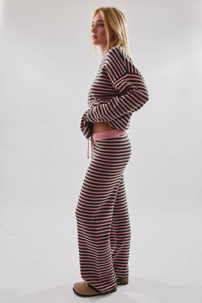 CREW NECK STRIPE SWEATER & WIDE LEG PANTS: GREEN-PINK STRIPE