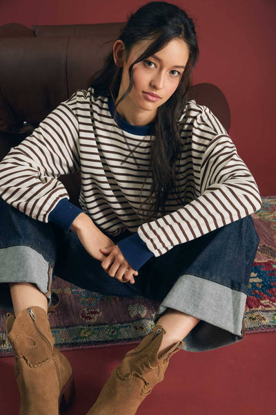STRIPE CREW NECK V-STITCH LONG SLEEVE KNIT TOP: BROWN
