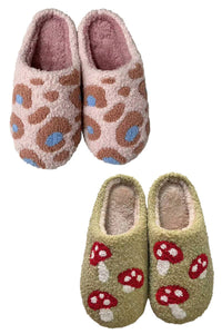 New Novelty Slippers: Pink leopard / S