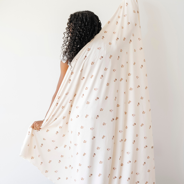 MINKY STRETCH LUXE XL SWADDLE/BLANKET: Meadow