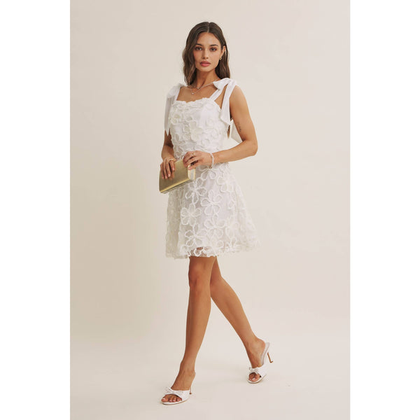 PARIS EVENING LACE FLORAL EMBROIDERY MINI WITH SHOULDER TIE: CREAM / S - Lulu Bella Boutique