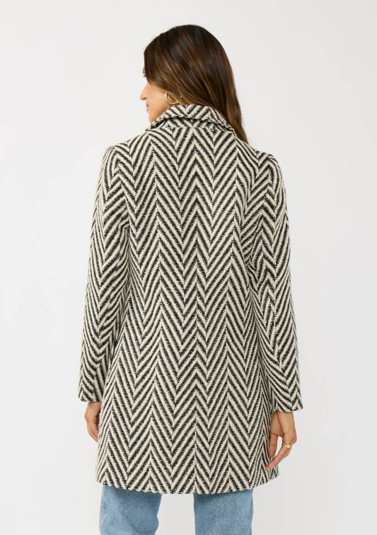 Chevron Notched Lapel Long Sleeve Coat: Cream/Black
