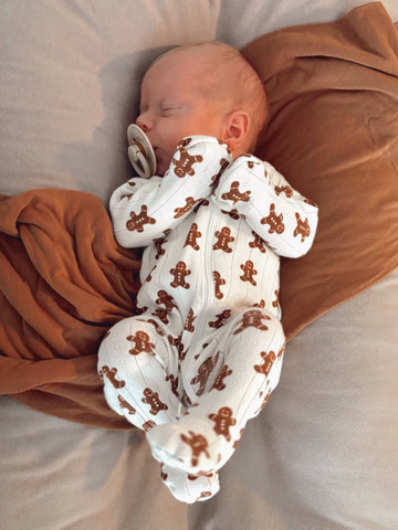 Gingerbread / Organic Pointelle 2-Way Zip Footie: Newborn