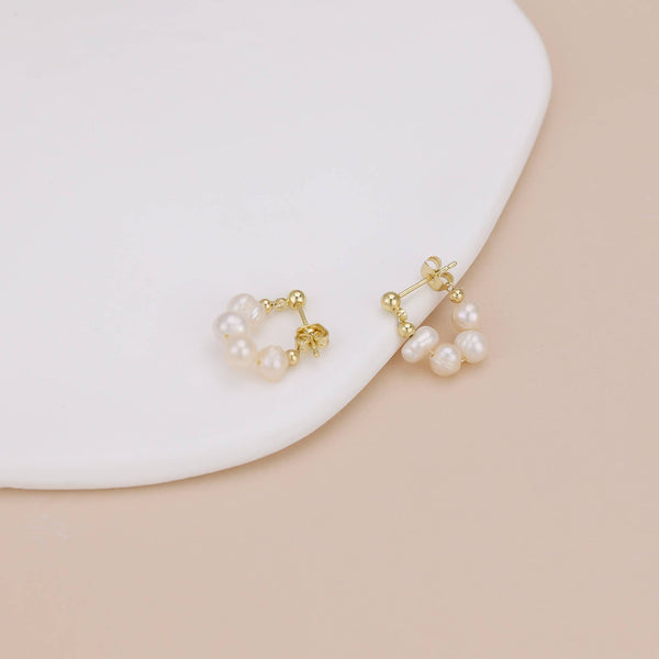 E134 pearl hoop earring, pearl earring, huggie earring - Lulu Bella Boutique
