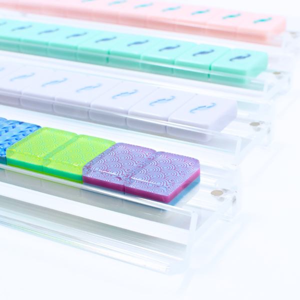 MAHJONG RACKS | Premium Acrylic | 4 Racks + 4 Pushers: Solid Magenta