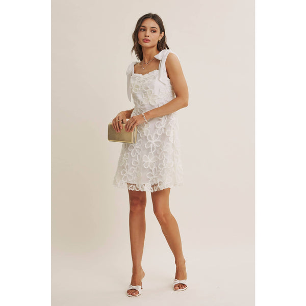 PARIS EVENING LACE FLORAL EMBROIDERY MINI WITH SHOULDER TIE: CREAM / S - Lulu Bella Boutique