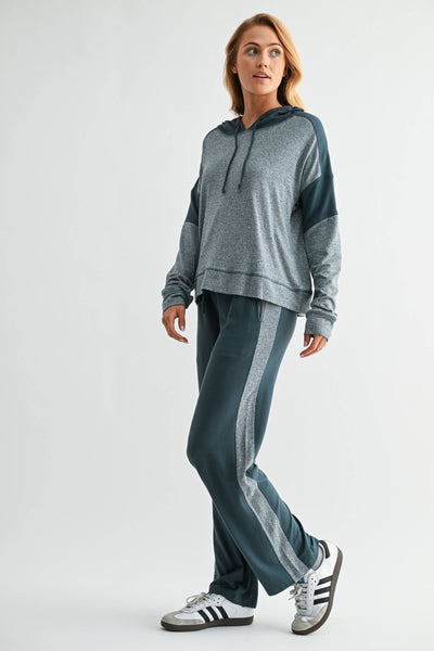 Cozy Contrast Brushed Hacci Lounge Set: MIDNIGHT NAVY
