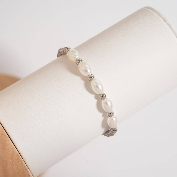 18K Gold PVD 8mm Kiska Glass Pearl Stretch Bracelet: Gold
