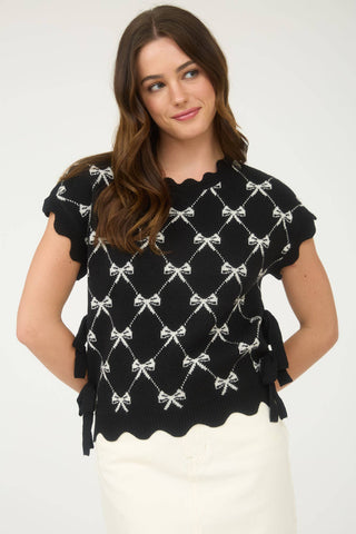 BOW PATTERN SHORT SLEEVE SIDE TIE KNIT PULLOVER: BLACK - Lulu Bella Boutique