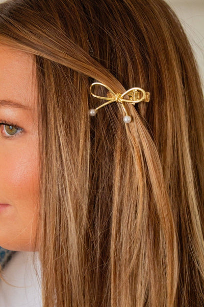 Amanda Bow Pearl Clip: Gold